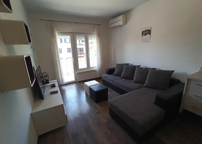 Апартаменты Mira *